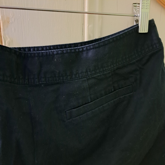 Ann Taylor Signature Shorts - Picture 8 of 8